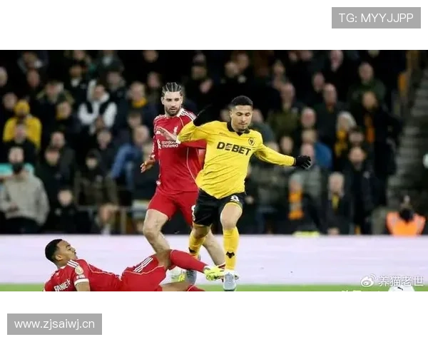 利物浦换帅后高压体系表现波动，赛季中期稳定性面临考验是否能扛住崩盘风险