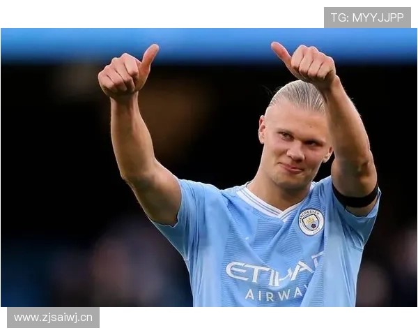 哈兰德刚po了他的衣帽间，我的衣柜在旁边瑟瑟发抖