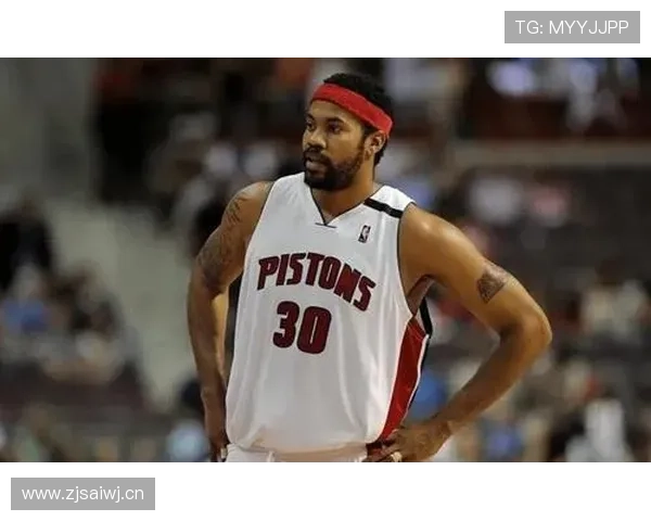 拉希德·华莱士关键挡拆提升得分效率显著拉开对手防线